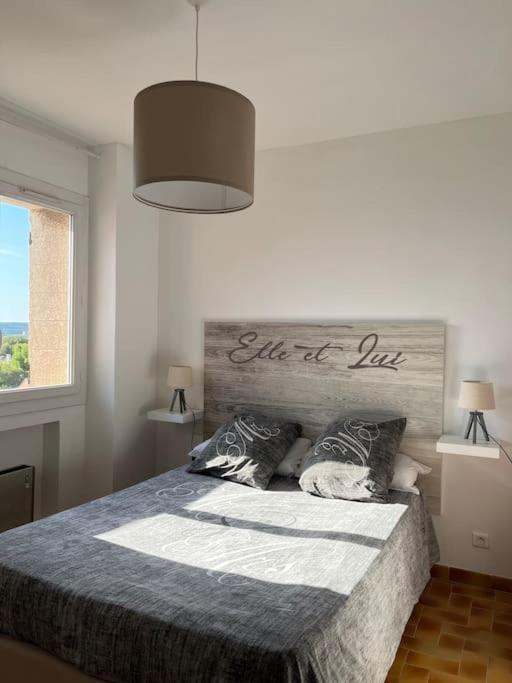 Appartement Proche Aeroport Marseille Marignane - Studio Confortable - Logement Ideal - Hebergement Tout Equipe روجناك المظهر الخارجي الصورة
