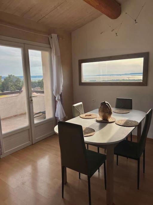 Appartement Proche Aeroport Marseille Marignane - Studio Confortable - Logement Ideal - Hebergement Tout Equipe روجناك المظهر الخارجي الصورة