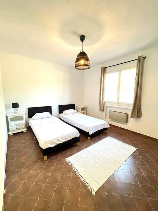 Appartement Proche Aeroport Marseille Marignane - Studio Confortable - Logement Ideal - Hebergement Tout Equipe روجناك المظهر الخارجي الصورة