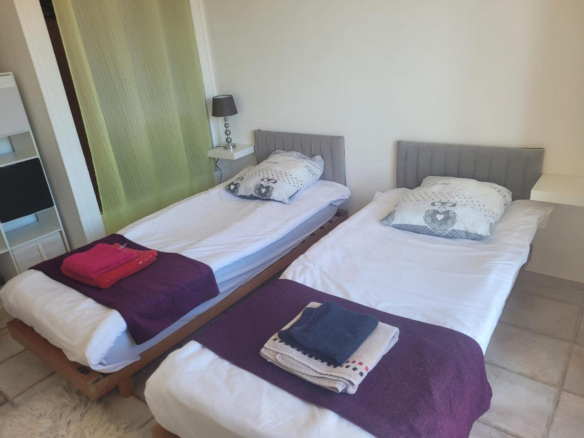 Appartement Proche Aeroport Marseille Marignane - Studio Confortable - Logement Ideal - Hebergement Tout Equipe روجناك المظهر الخارجي الصورة